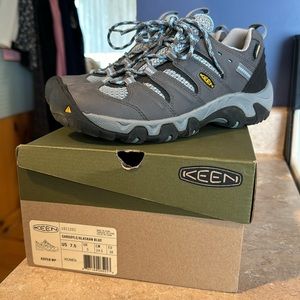 KEEN Koven WP Women’s Hiking Shoes - Size 7.5 Grey/Blue